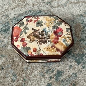 Vintage cloth top floral design jewelry box